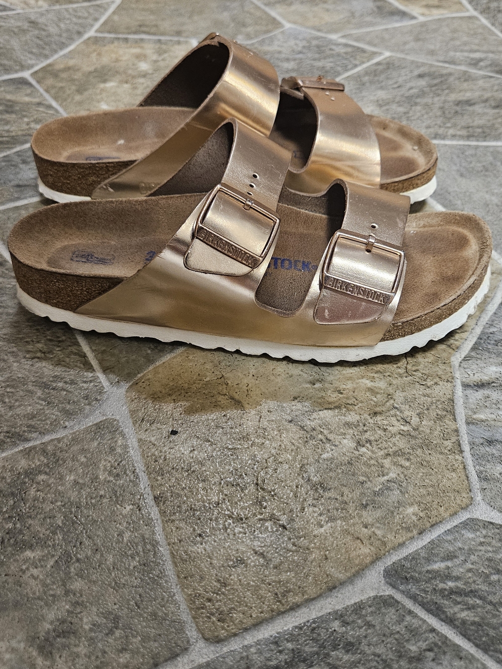 Womens Birkenstock  Metallic Rose Gold Double Strap Sandals Size 38 - Picture 3 of 6
